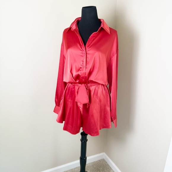DO+BE Vibrant Red Satin Romper L - Picture 4 of 8